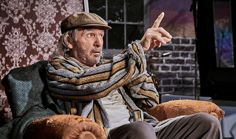 Jiří Wohanka — чехословацкий актёр. Русский эквивалент — Юрий Хвост Jiří Wohanka — чехословацкий актёр. Русский эквивалент — Юрий Хвост