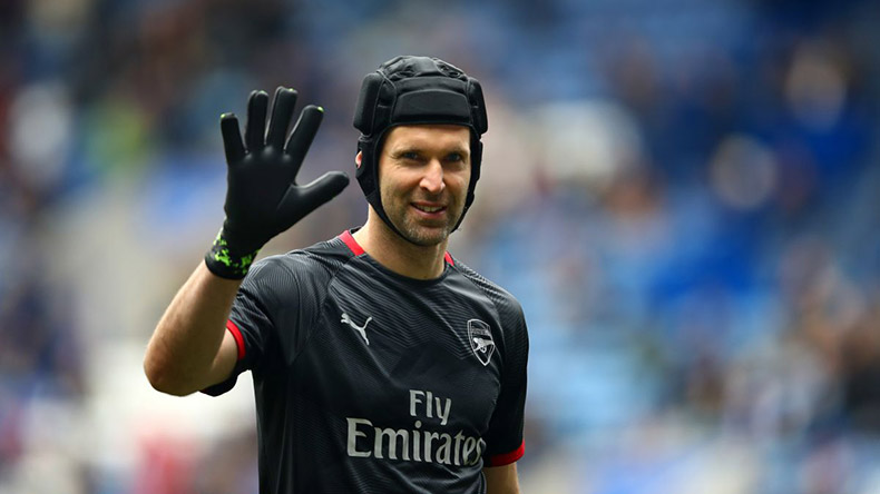 Petr Čech — вратарь лондонского футбольного клуба «Челси». Его фамилия чрезвычайно красноречива — Чех, и всё тут! Petr Čech — вратарь лондонского футбольного клуба «Челси». Его фамилия чрезвычайно красноречива — Чех, и всё тут!