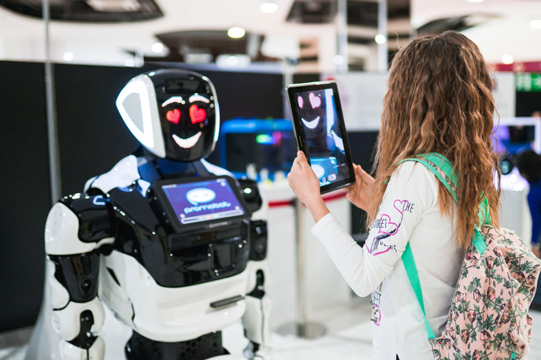 В Праге открылась международная выставка роботов