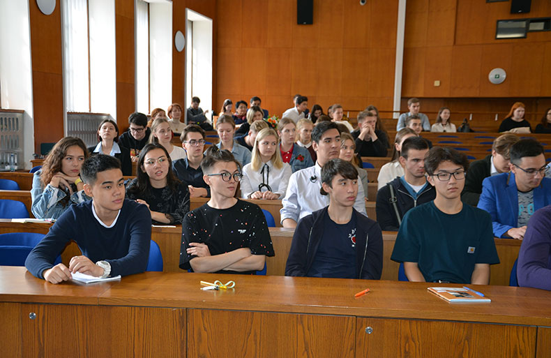 Торжественное открытие нового учебного года в пражской языковой школе Czech Prestige